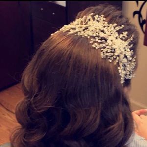 Beautiful wedding headpiece